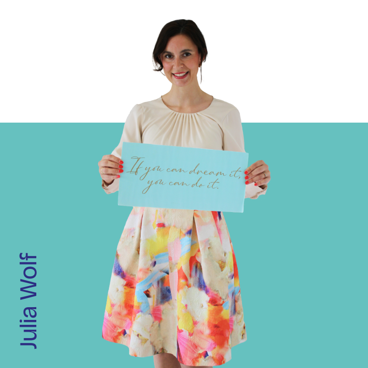 Julia Wolf